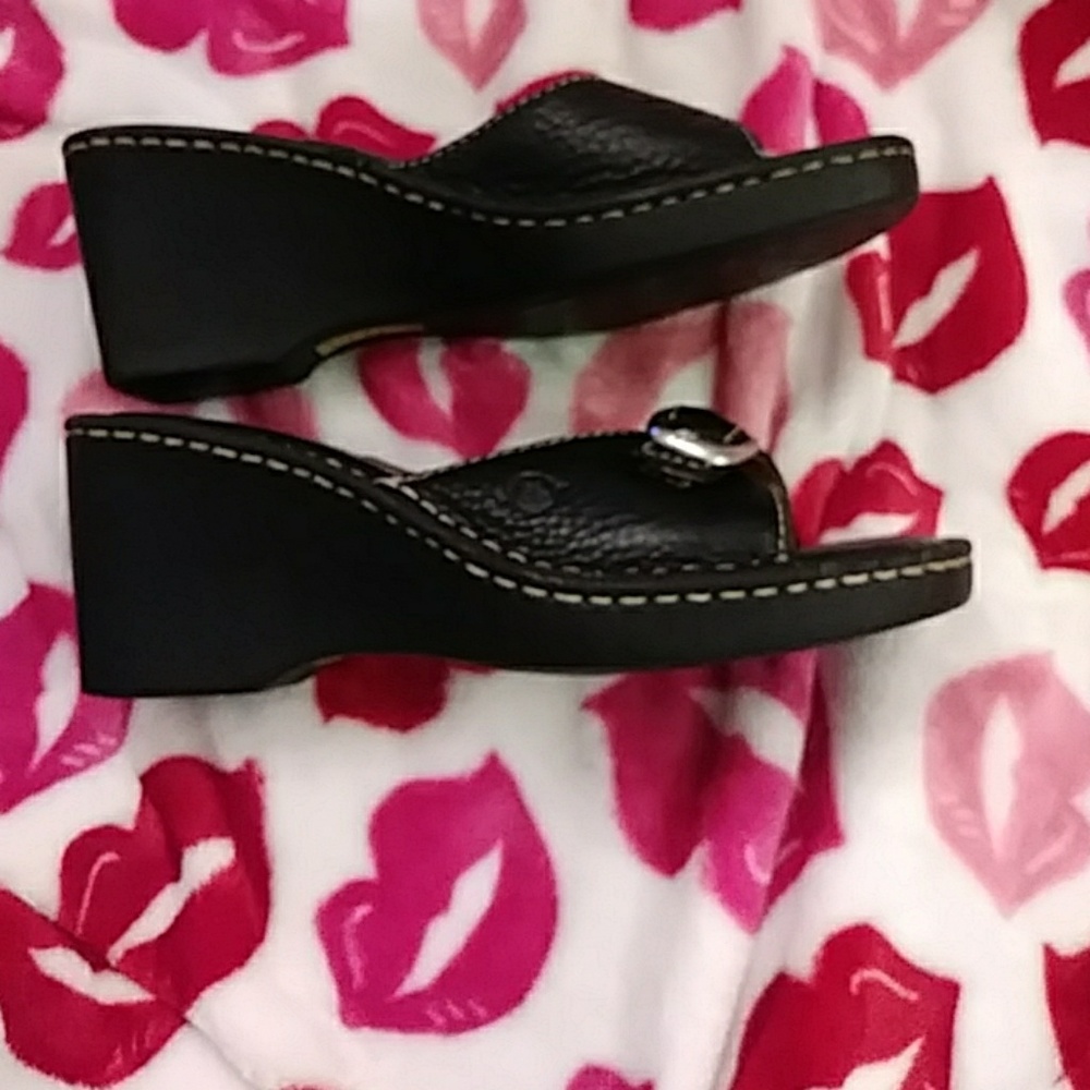 Born Sandals - Picture 2 of 8